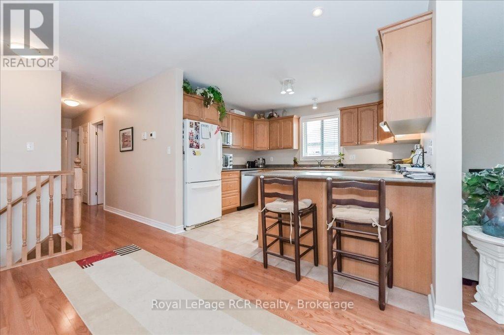 












675 ALBERT STREET

,
Wellington North (Mount Forest),




Ontario
N0G2L2

