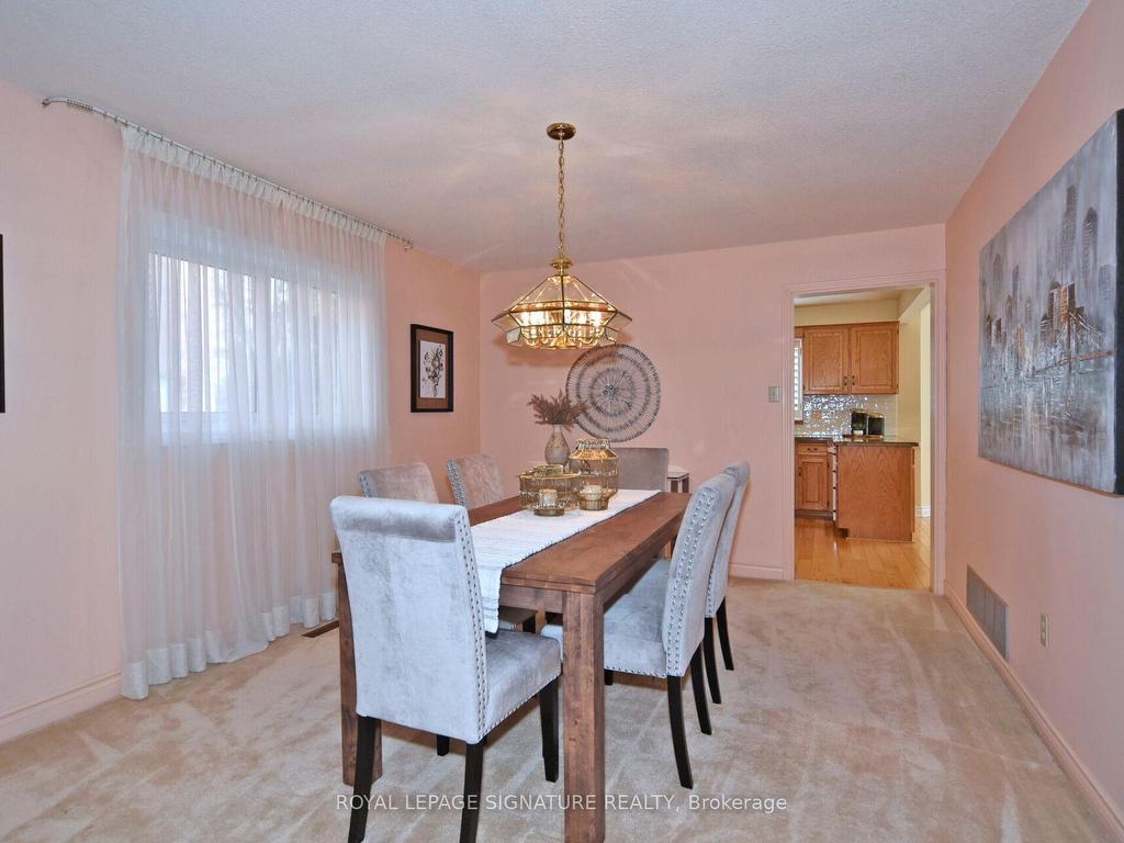 









65


Long Island

Crescent,
Markham,




ON
L3P 7M1


