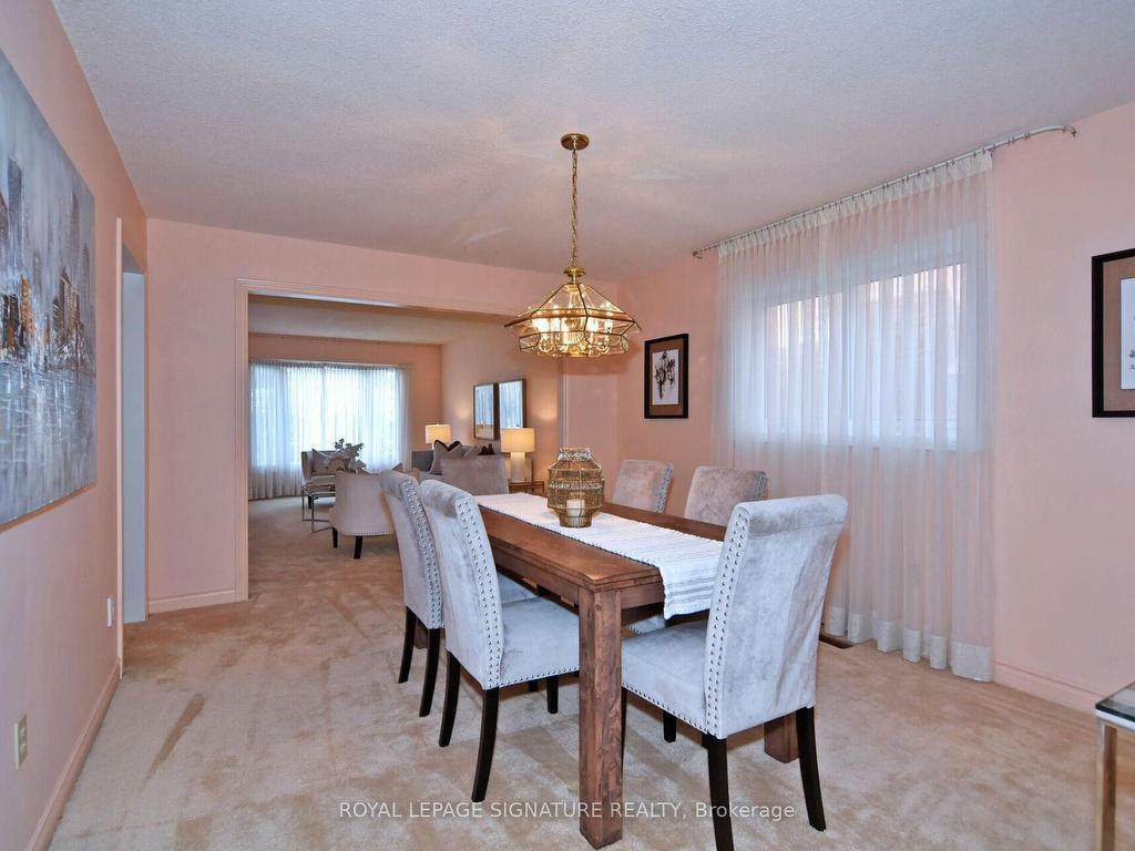 









65


Long Island

Crescent,
Markham,




ON
L3P 7M1

