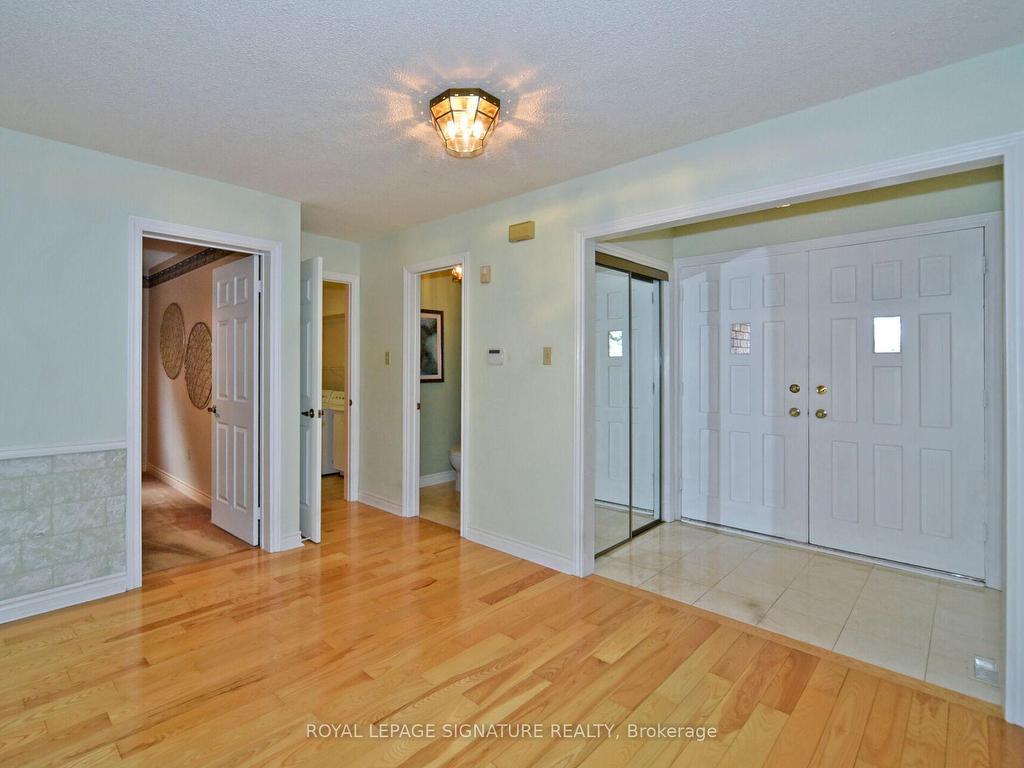 









65


Long Island

Crescent,
Markham,




ON
L3P 7M1

