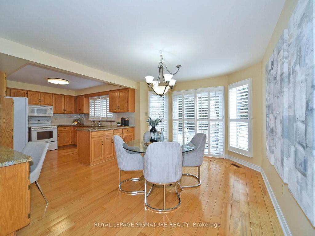 









65


Long Island

Crescent,
Markham,




ON
L3P 7M1

