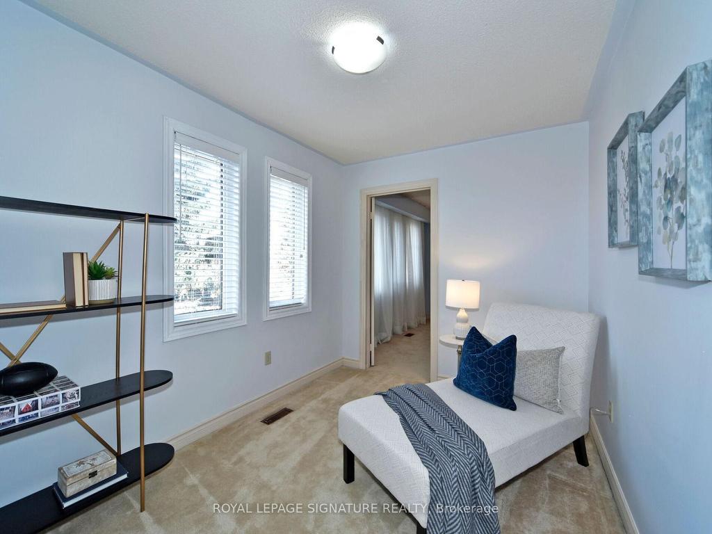 









65


Long Island

Crescent,
Markham,




ON
L3P 7M1

