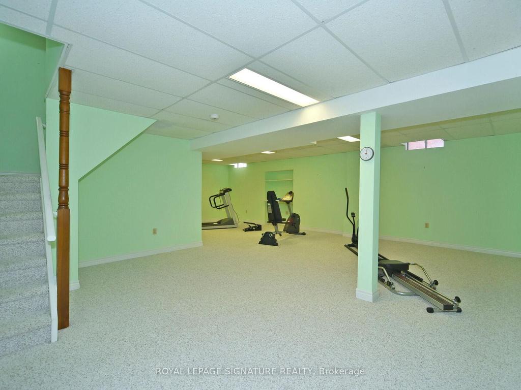 









65


Long Island

Crescent,
Markham,




ON
L3P 7M1

