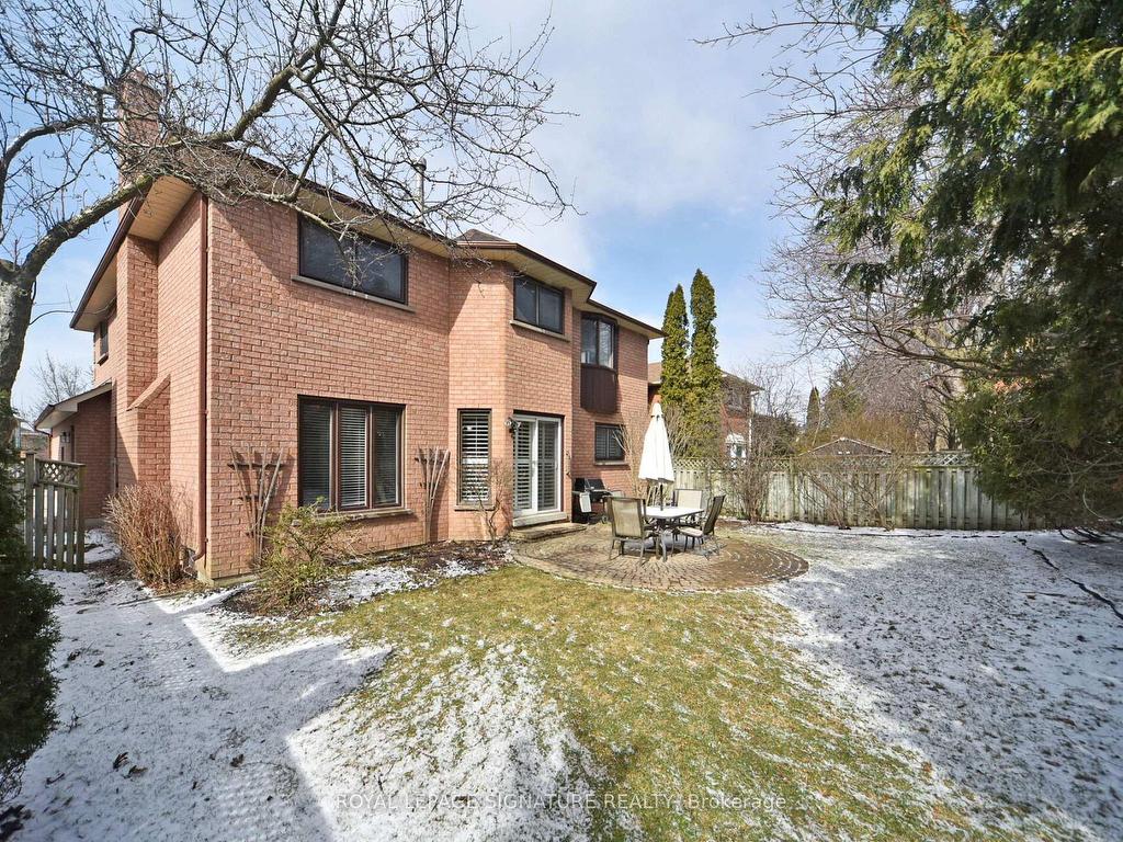 









65


Long Island

Crescent,
Markham,




ON
L3P 7M1

