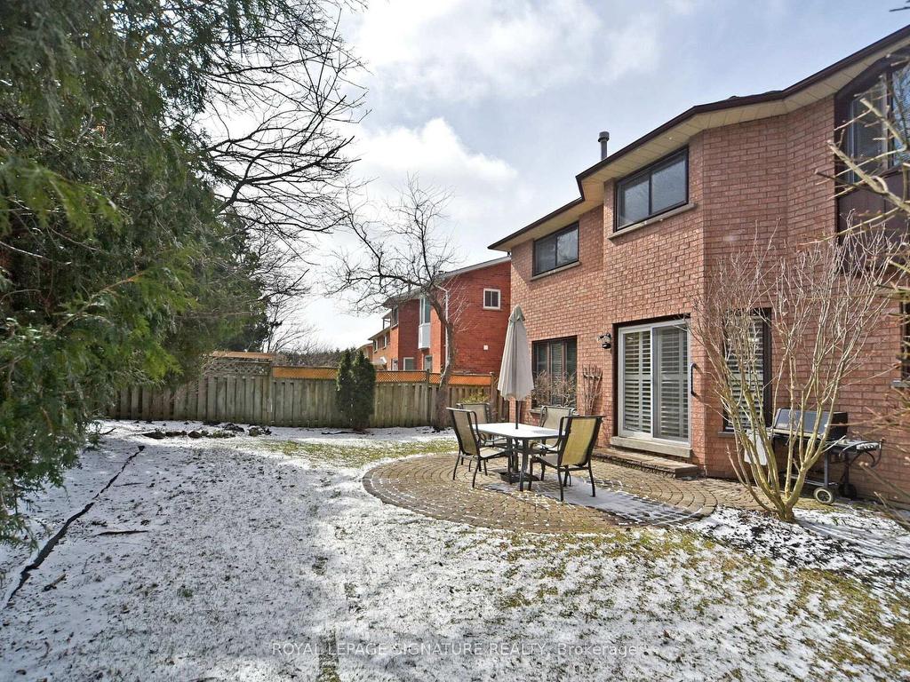 









65


Long Island

Crescent,
Markham,




ON
L3P 7M1

