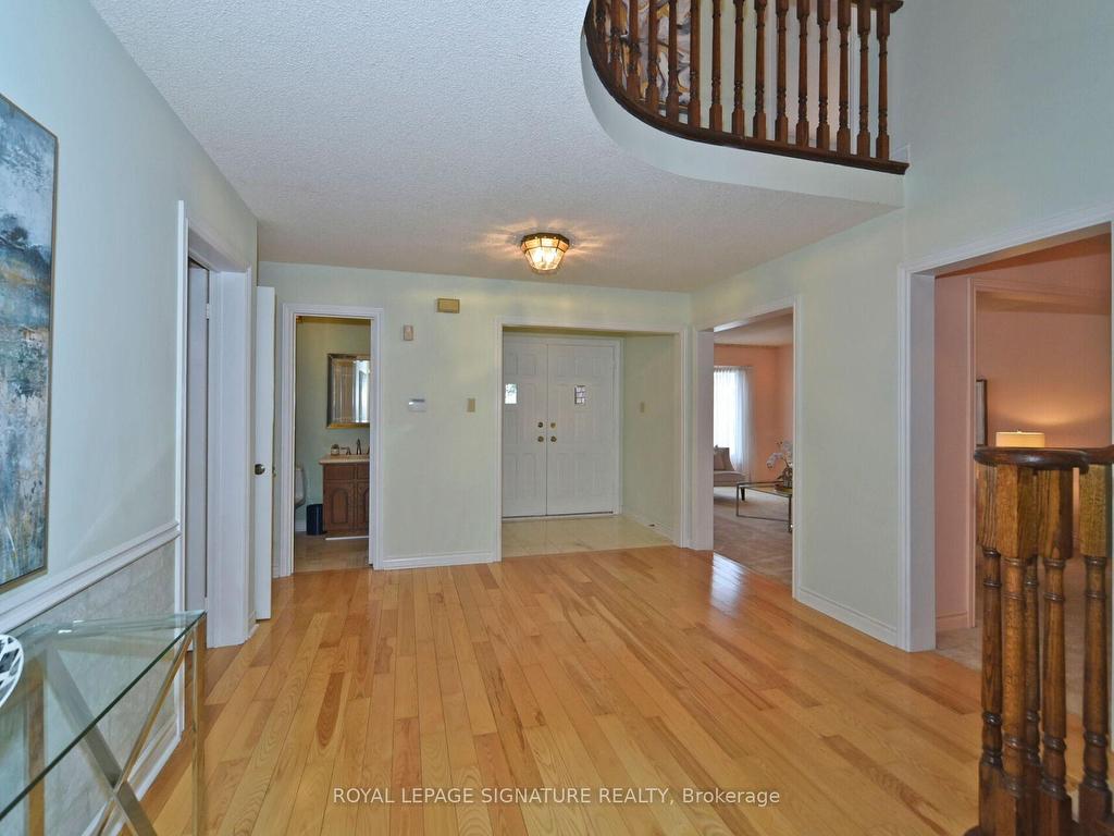 









65


Long Island

Crescent,
Markham,




ON
L3P 7M1

