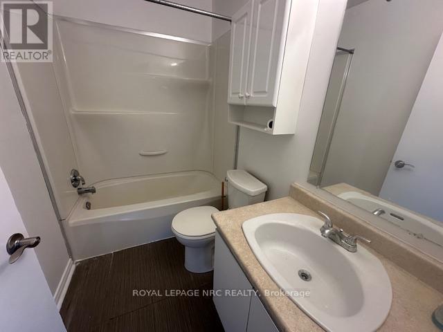 












MAIN ONLY - 51 MCMANN DRIVE

,
Thorold (Thorold Downtown),




Ontario
L2V2V6

