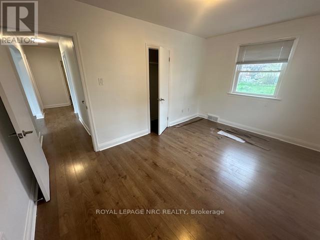 












MAIN ONLY - 51 MCMANN DRIVE

,
Thorold (Thorold Downtown),




Ontario
L2V2V6

