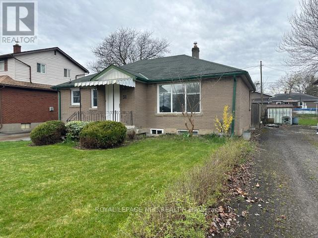 












MAIN ONLY - 51 MCMANN DRIVE

,
Thorold (Thorold Downtown),




Ontario
L2V2V6


