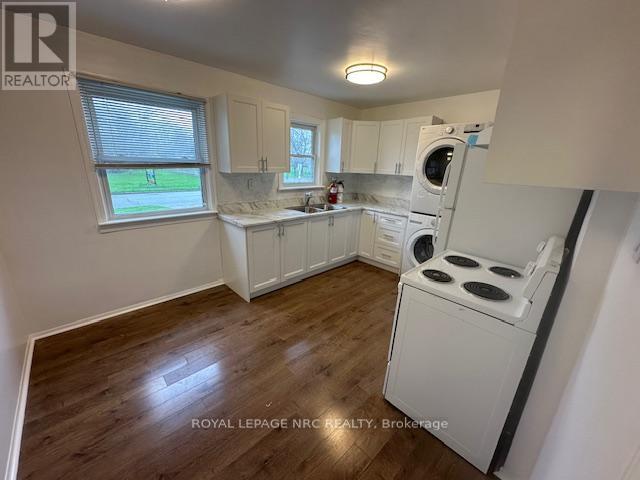 












MAIN ONLY - 51 MCMANN DRIVE

,
Thorold (Thorold Downtown),




Ontario
L2V2V6

