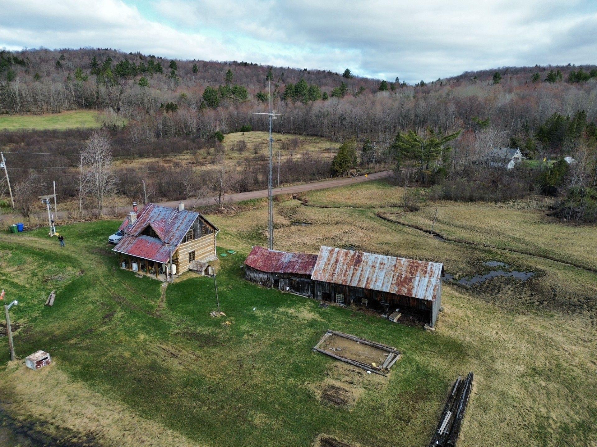 









241


Ch. Rawcliffe

,
Grenville-sur-la-Rouge,







QC
J0V1B0

