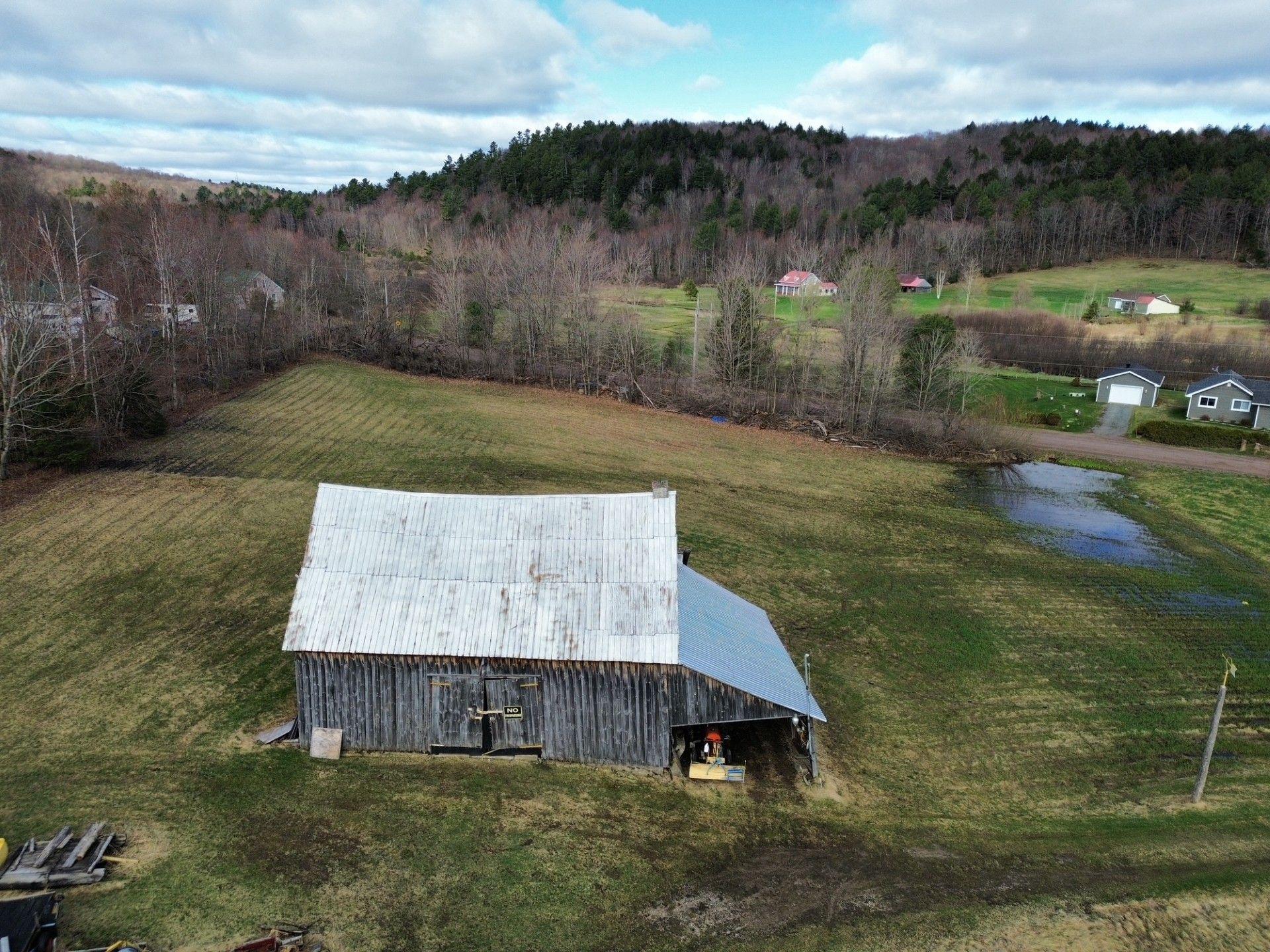 









241


Ch. Rawcliffe

,
Grenville-sur-la-Rouge,







QC
J0V1B0

