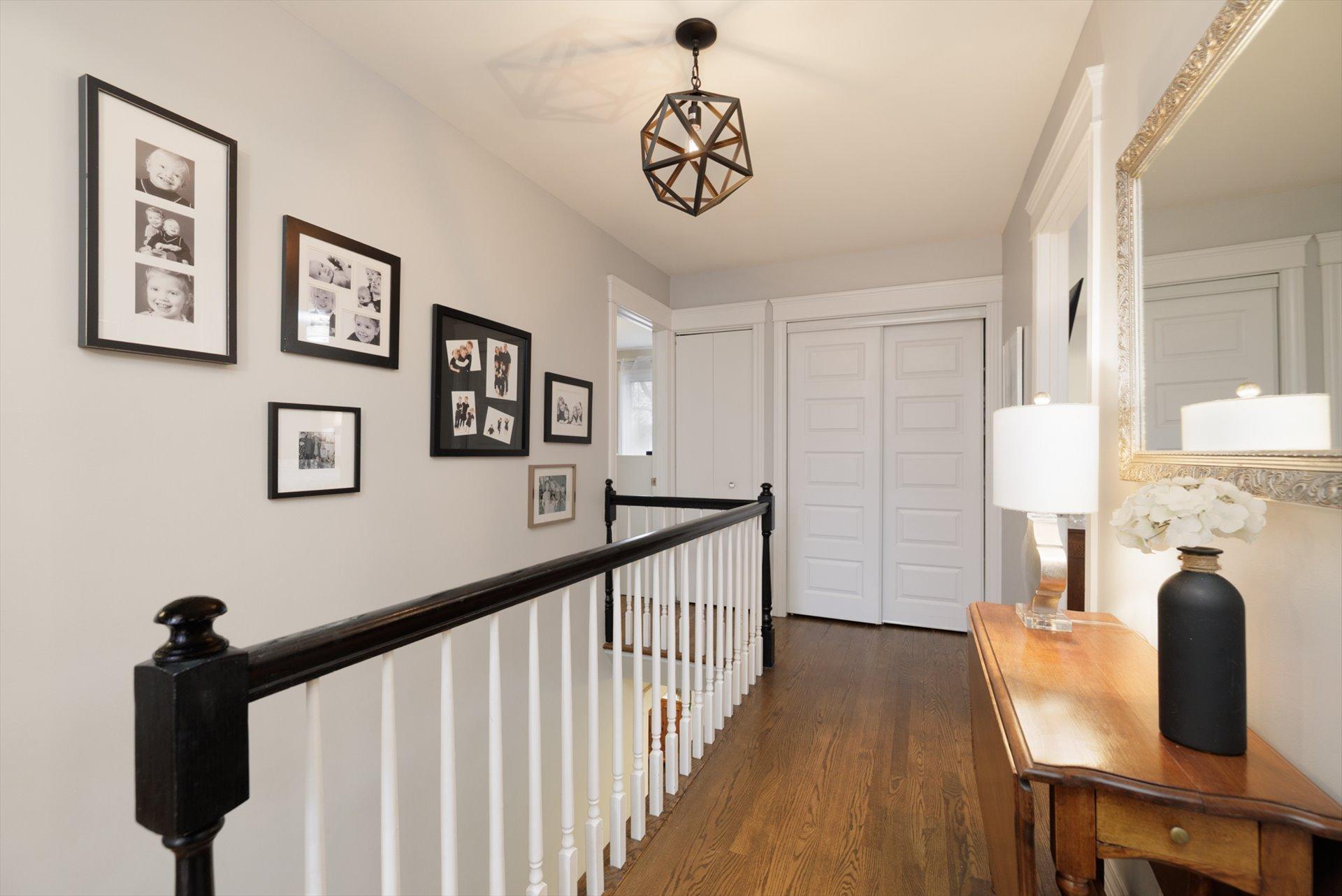 









226


Av. Loxley

,
Beaconsfield,




QC
H9W1L1

