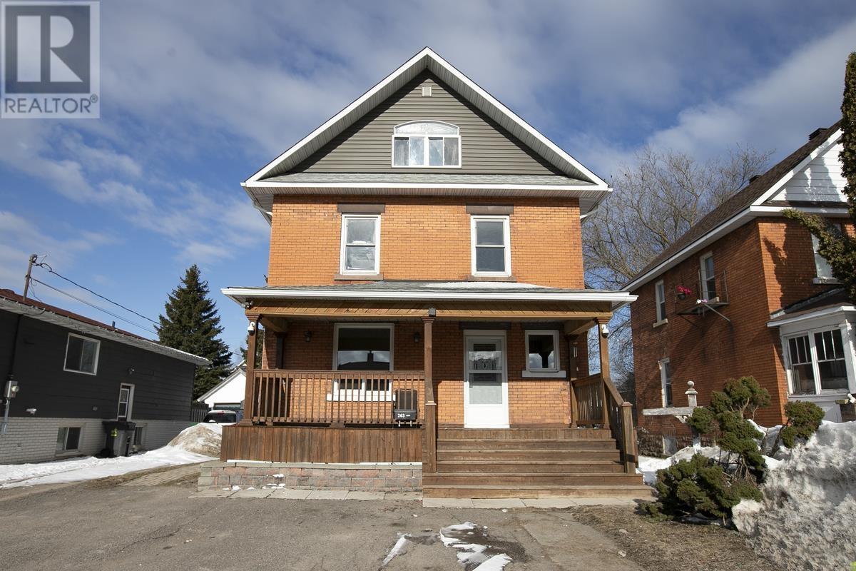 












263 Brown ST

,
Sault Ste. Marie,




Ontario
P6A1N8

