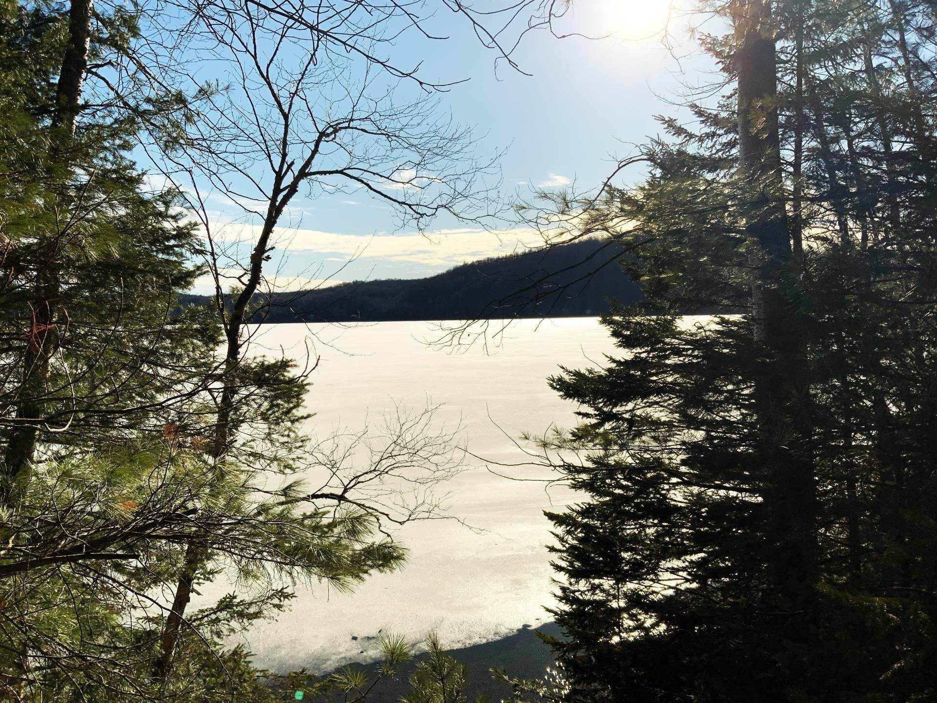 












Ch. du Tour-du-Lac

,
Lac-des-Plages,







QC
J0T1K0

