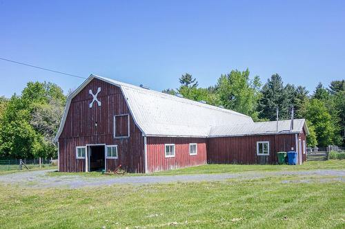Barn