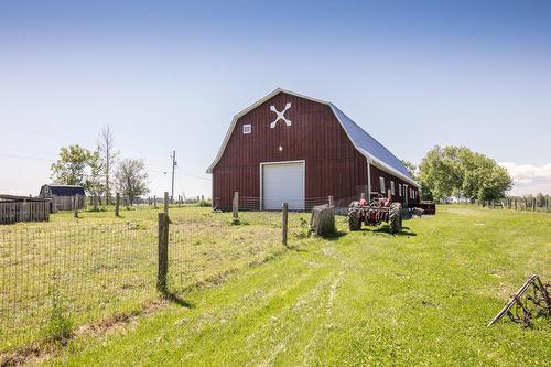 Barn