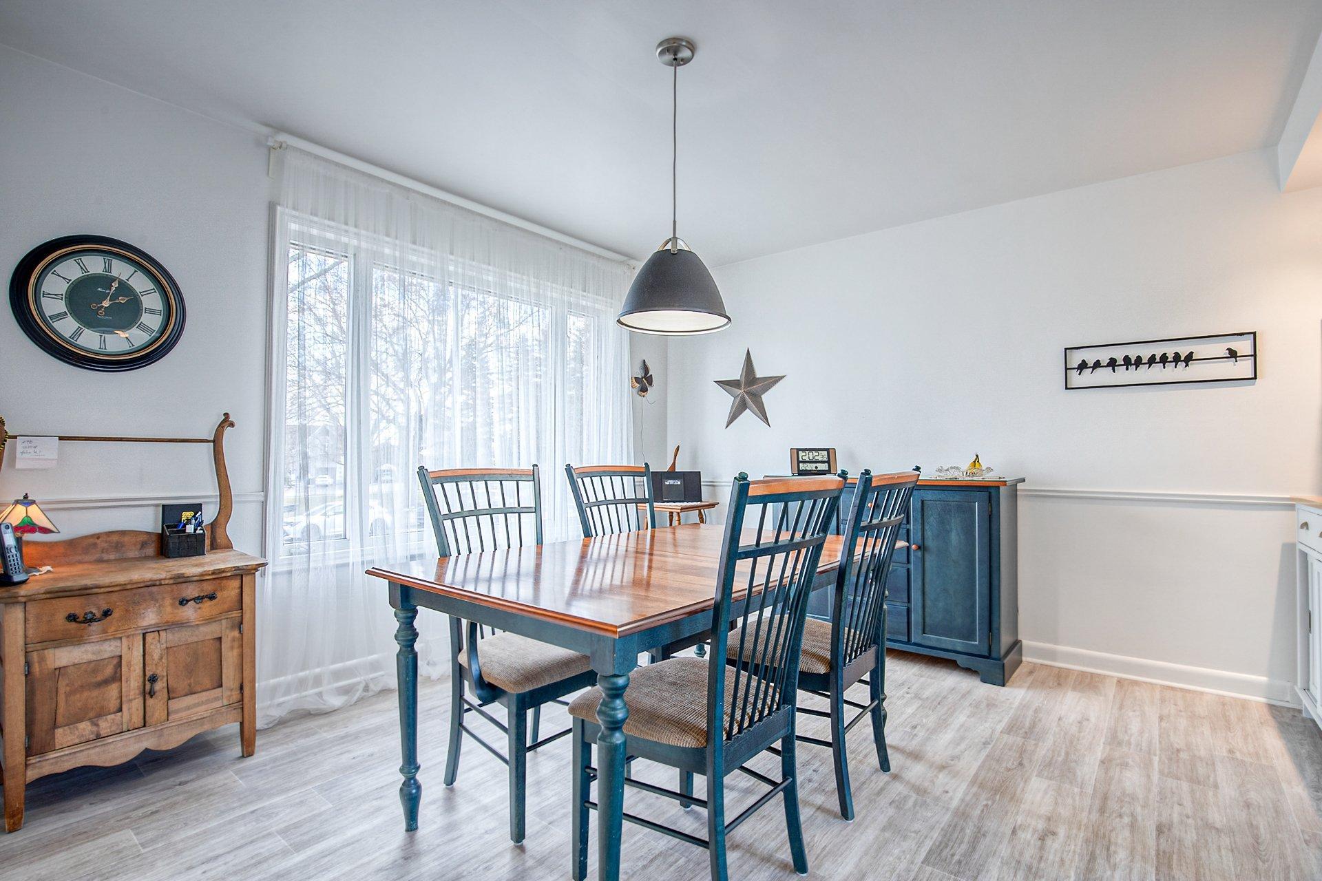 









1530


Rue Vidal

,
Saint-Hyacinthe,




QC
J2T1A9

