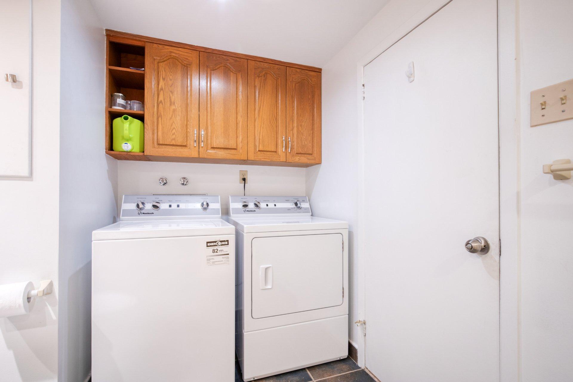 









1530


Rue Vidal

,
Saint-Hyacinthe,




QC
J2T1A9

