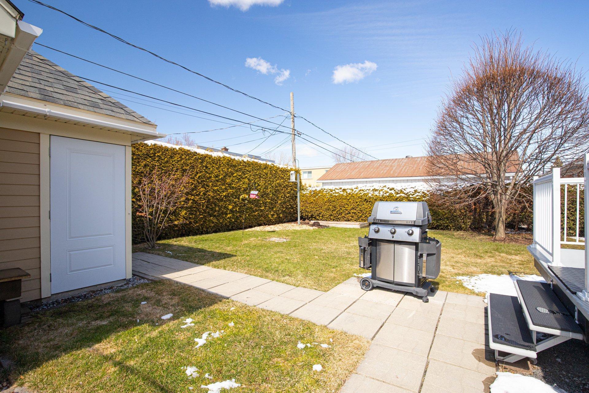 









1530


Rue Vidal

,
Saint-Hyacinthe,




QC
J2T1A9

