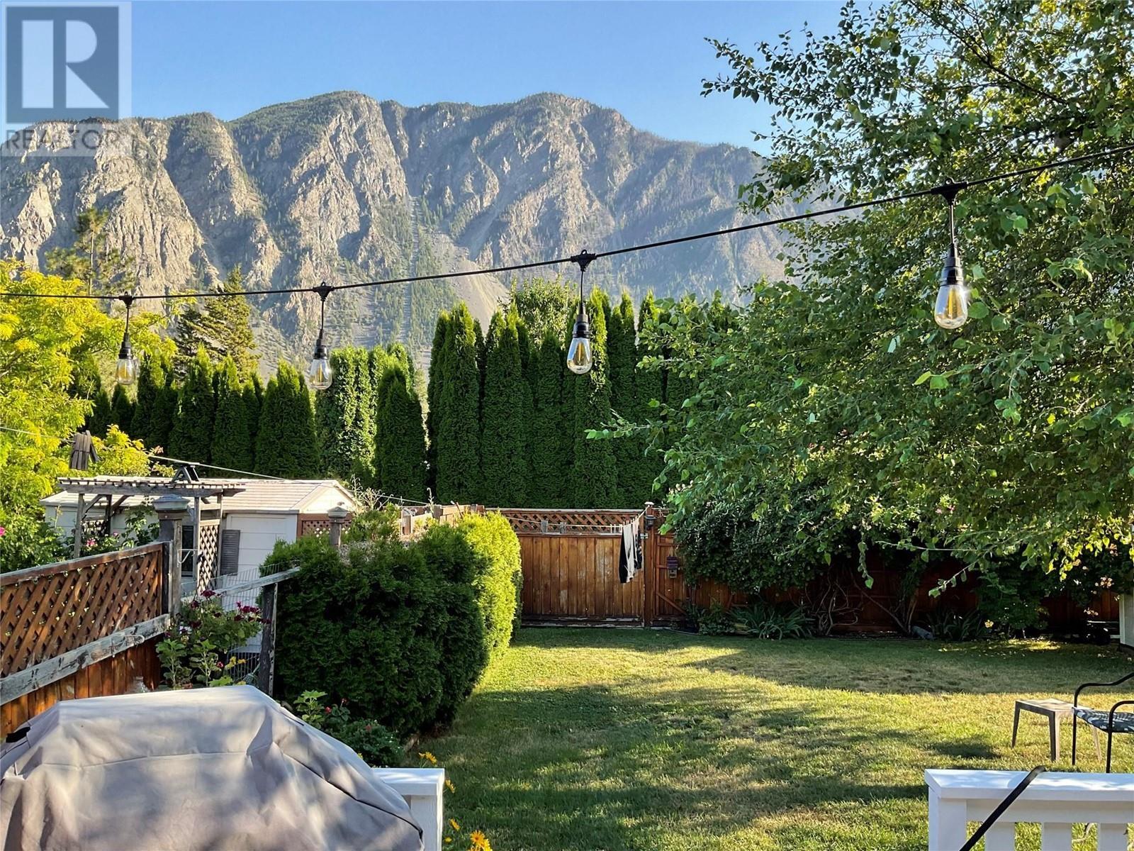 












713 9th Avenue

,
Keremeos,




British Columbia
V0X1N3

