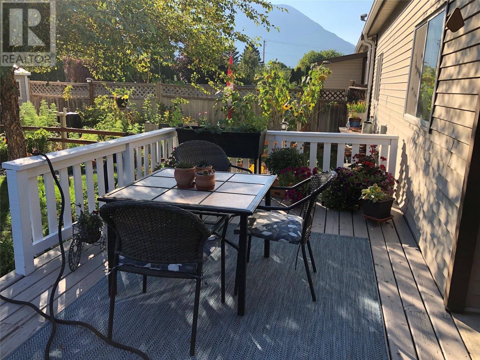 












713 9th Avenue

,
Keremeos,




British Columbia
V0X1N3

