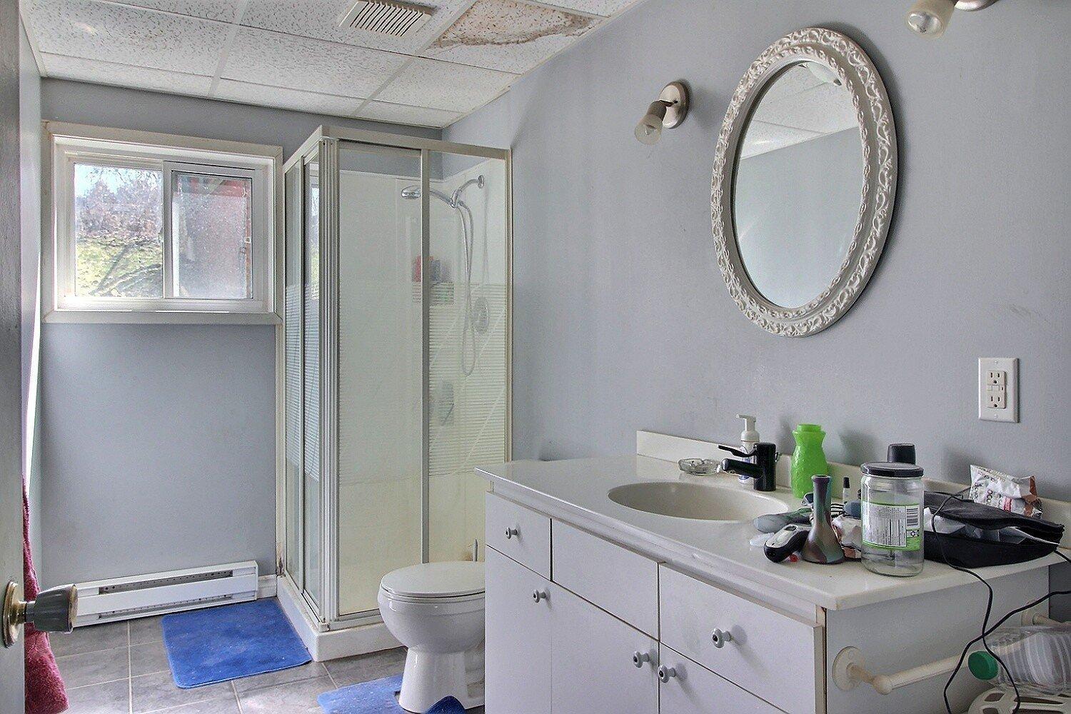 









15240


Route 143

,
Stanstead-Est,




QC
J0B1C0

