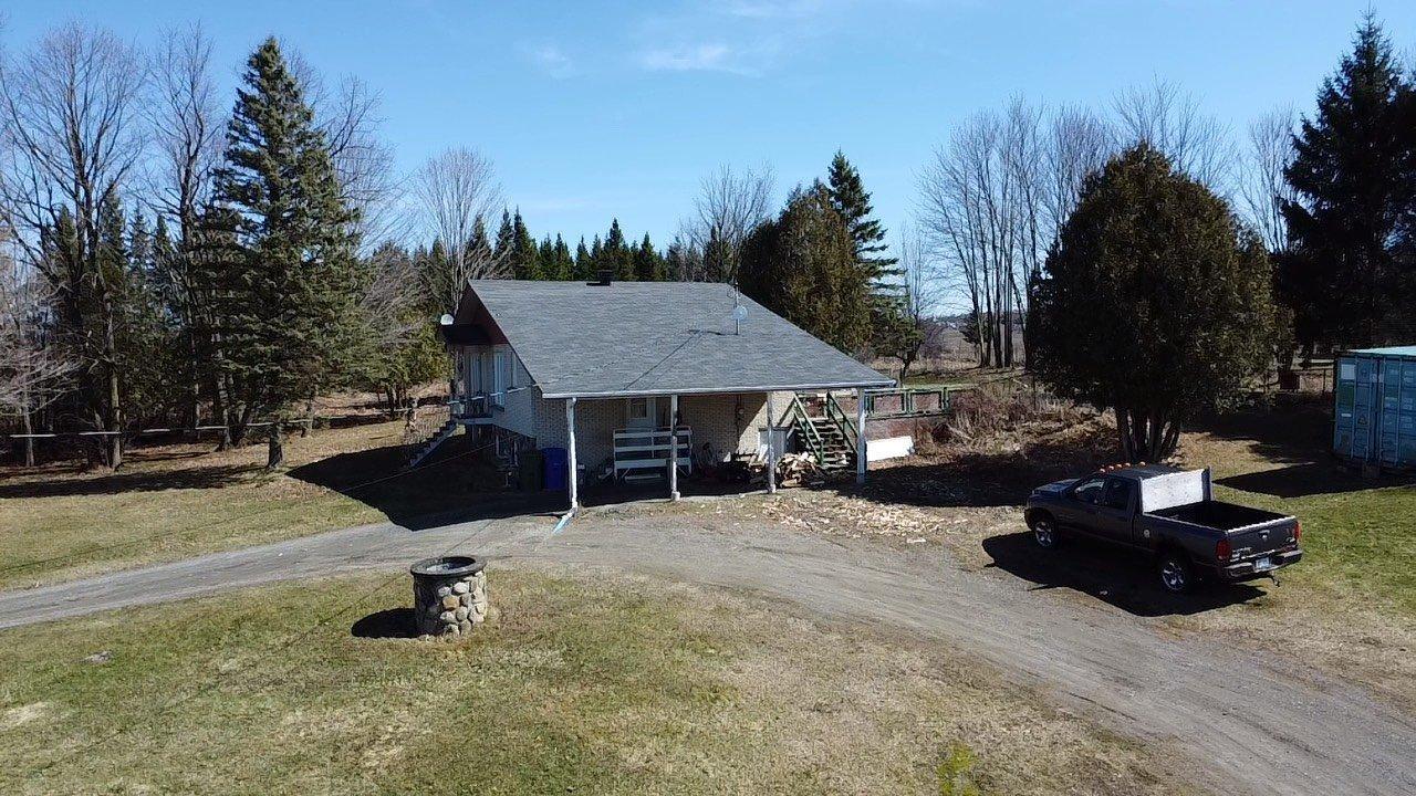 









15240


Route 143

,
Stanstead-Est,




QC
J0B1C0

