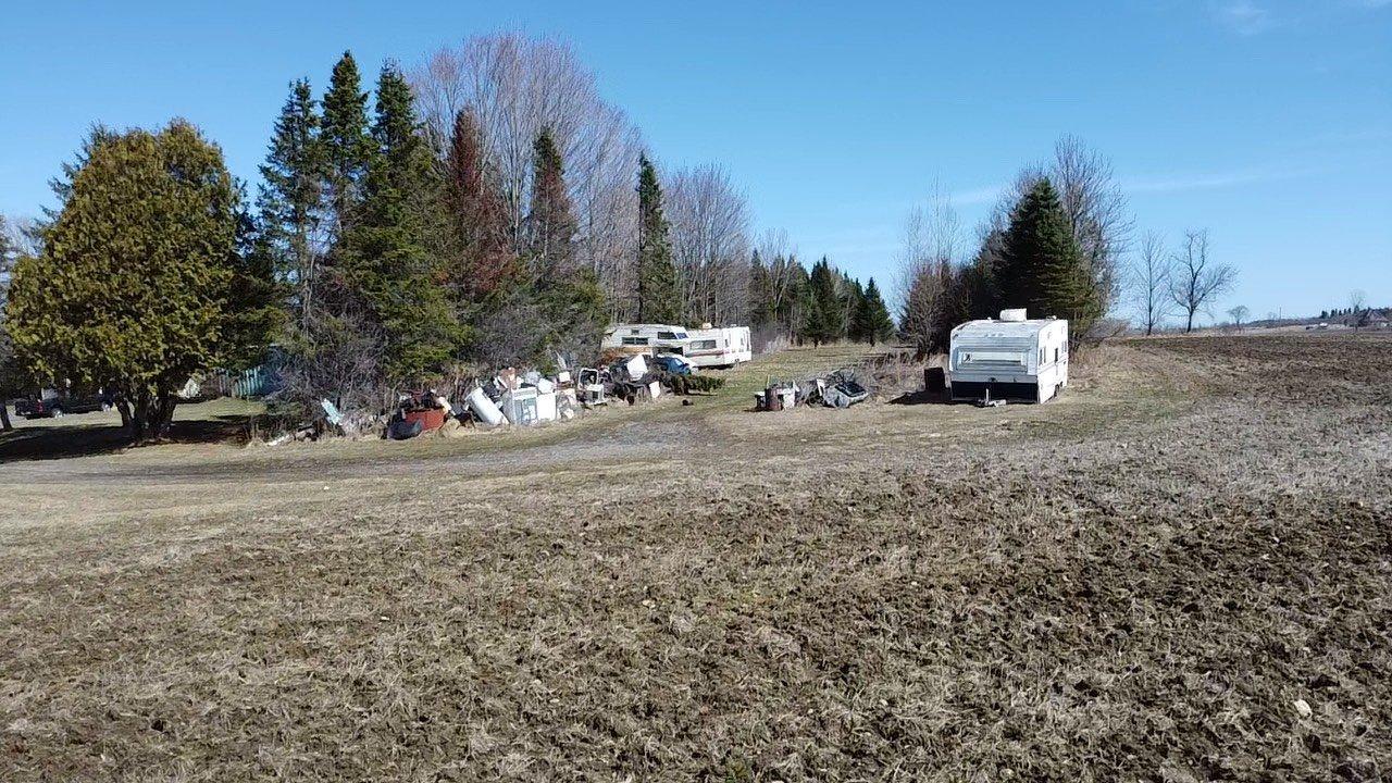 









15240


Route 143

,
Stanstead-Est,




QC
J0B1C0

