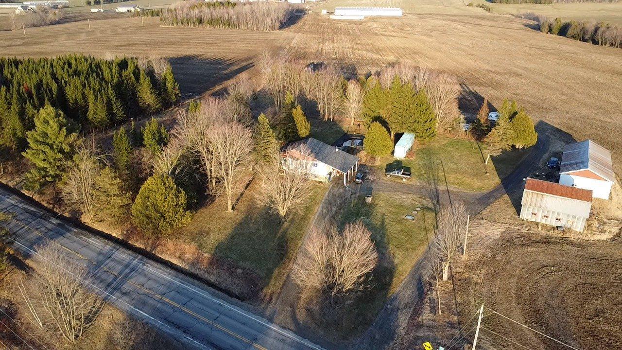 









15240


Route 143

,
Stanstead-Est,




QC
J0B1C0

