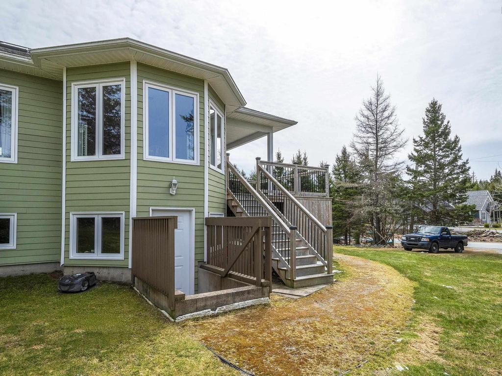 












2 Deer Run

,
Glen Haven,




NS
B3Z 2S4

