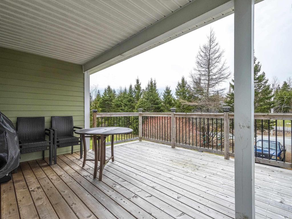 












2 Deer Run

,
Glen Haven,




NS
B3Z 2S4

