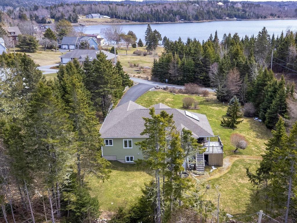 












2 Deer Run

,
Glen Haven,




NS
B3Z 2S4

