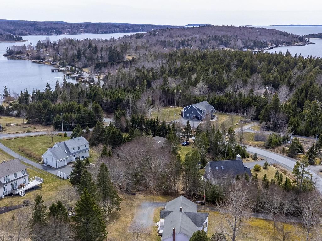 












2 Deer Run

,
Glen Haven,




NS
B3Z 2S4

