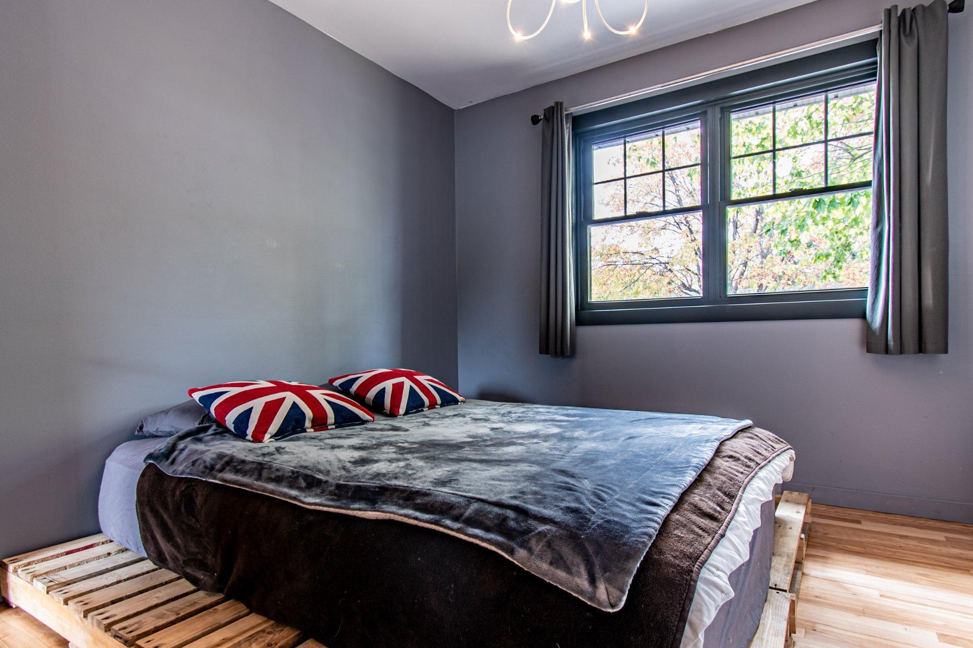 









2634


Rue de Dieppe

,
Longueuil (Le Vieux-Longueuil),




QC
J4L2K5

