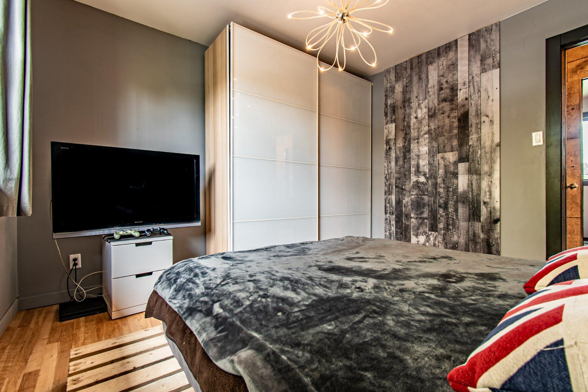









2634


Rue de Dieppe

,
Longueuil (Le Vieux-Longueuil),




QC
J4L2K5


