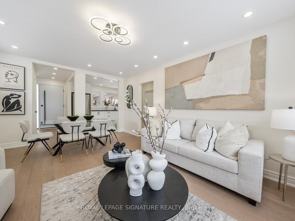 









38


Deerfield

Road,
Toronto,




ON
M1K 4X1

