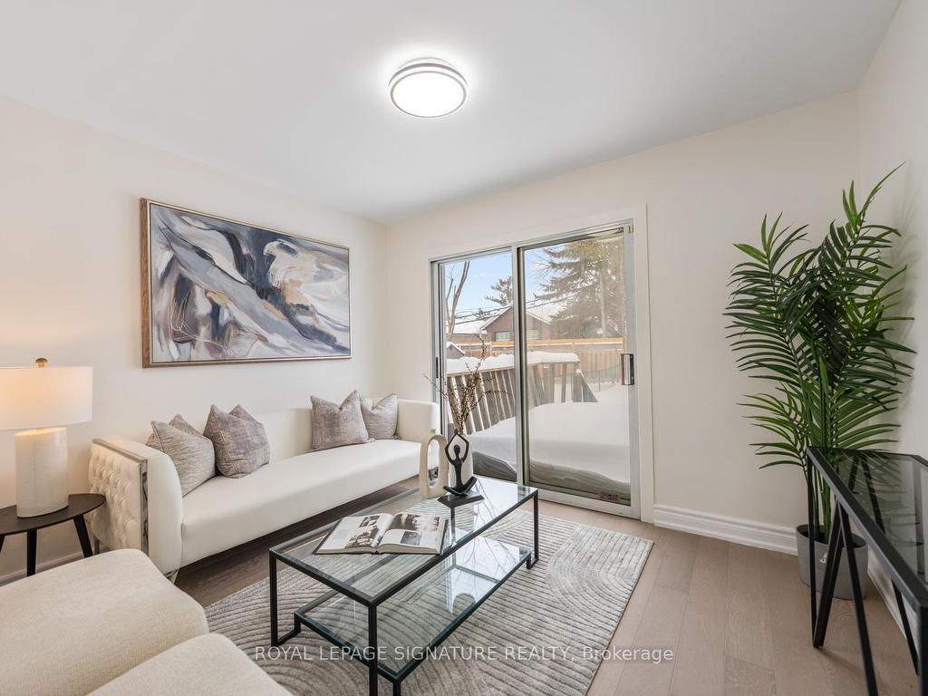 









38


Deerfield

Road,
Toronto,




ON
M1K 4X1

