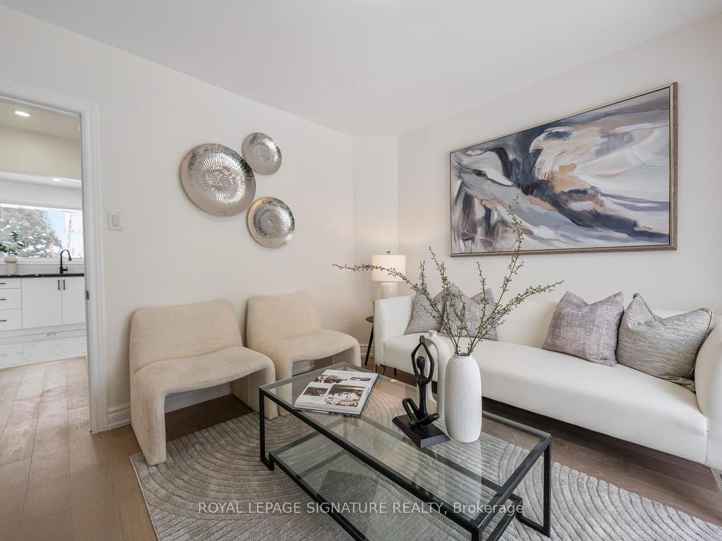 









38


Deerfield

Road,
Toronto,




ON
M1K 4X1

