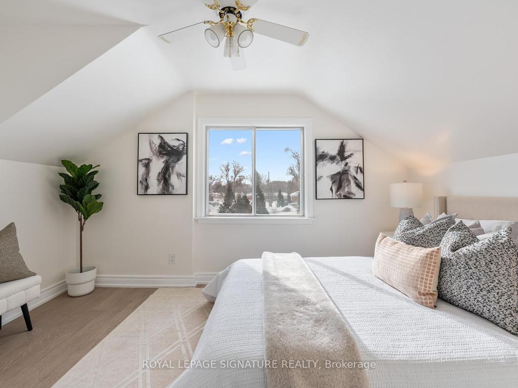 









38


Deerfield

Road,
Toronto,




ON
M1K 4X1

