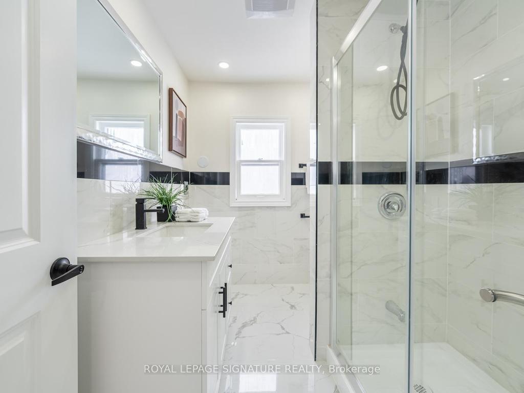 









38


Deerfield

Road,
Toronto,




ON
M1K 4X1

