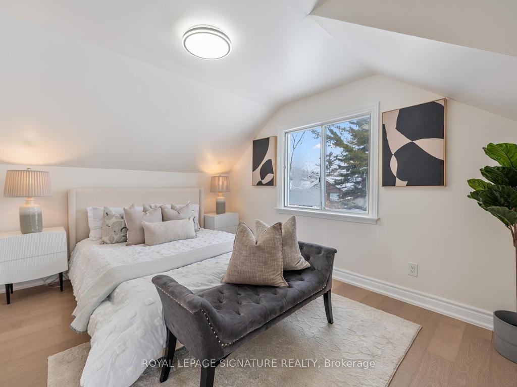 









38


Deerfield

Road,
Toronto,




ON
M1K 4X1

