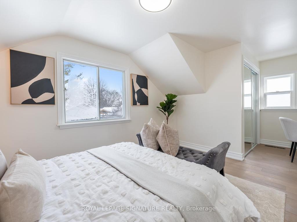 









38


Deerfield

Road,
Toronto,




ON
M1K 4X1


