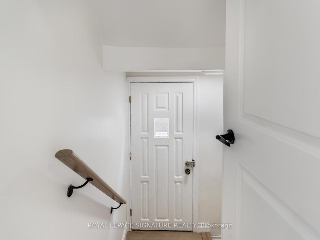 









38


Deerfield

Road,
Toronto,




ON
M1K 4X1

