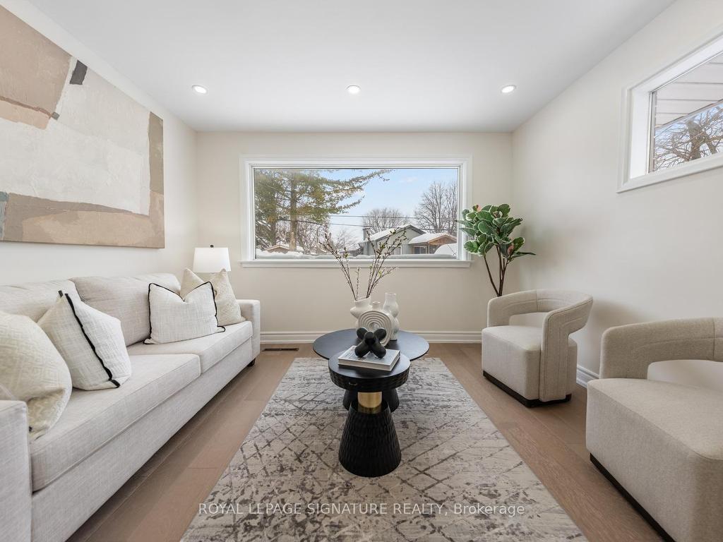 









38


Deerfield

Road,
Toronto,




ON
M1K 4X1

