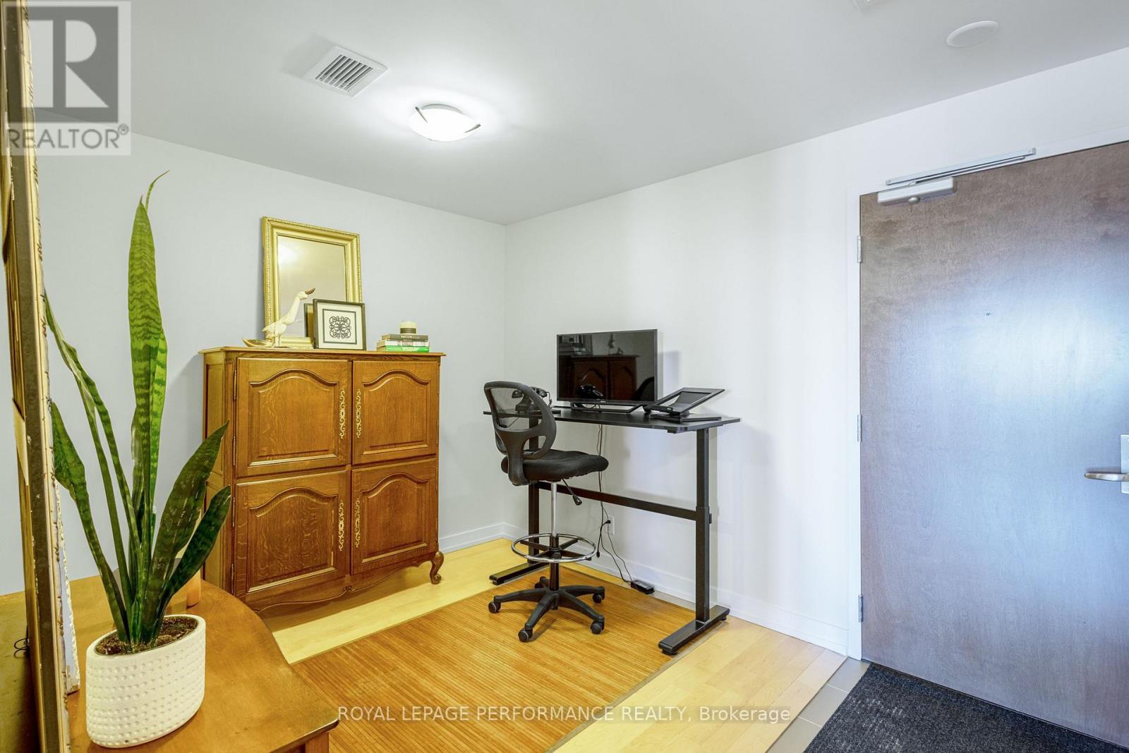 












1001 - 330 TITAN PRIVATE

,
Ottawa,




Ontario
K2G1G3

