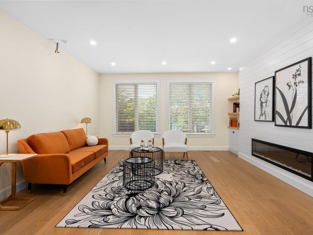












978 Winwick Road

,
Halifax,




NS
B3H 4L5

