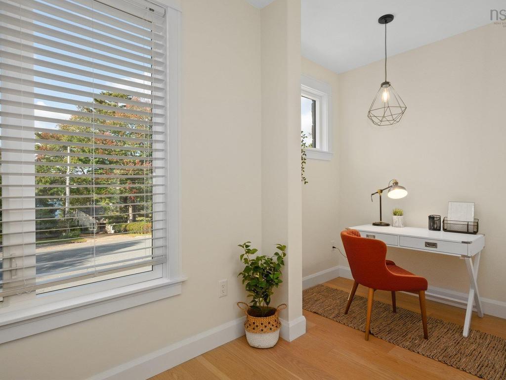 












978 Winwick Road

,
Halifax,




NS
B3H 4L5

