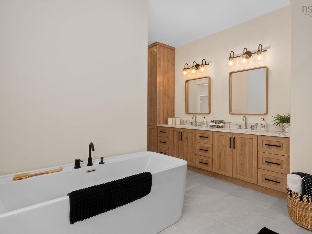 












978 Winwick Road

,
Halifax,




NS
B3H 4L5

