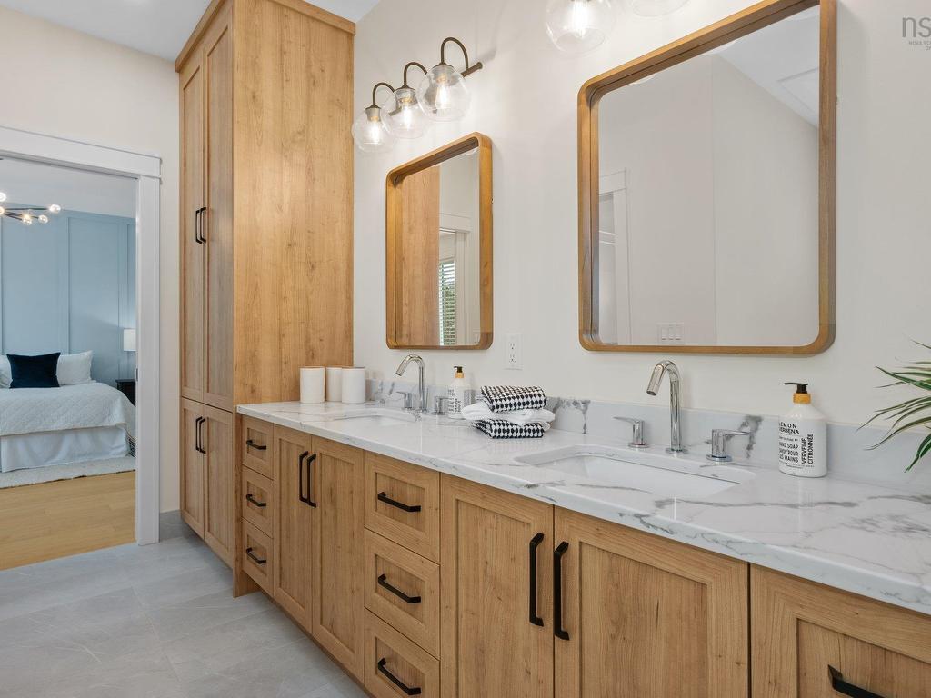 












978 Winwick Road

,
Halifax,




NS
B3H 4L5

